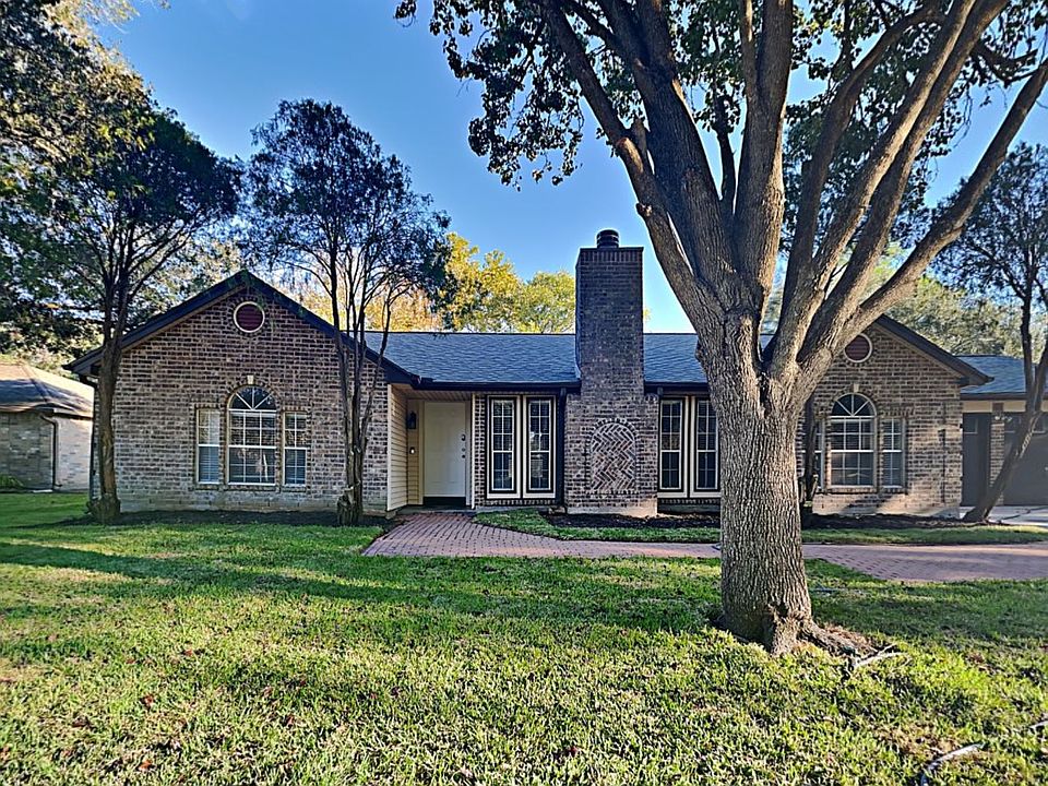 1st image of 1312 Bayou Oak Dr