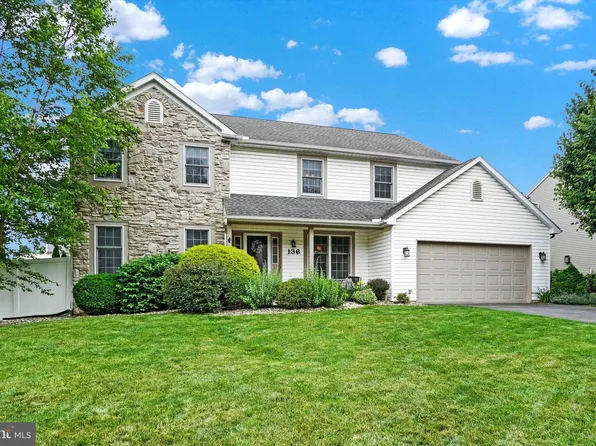 136 Meadow Hill Dr, York, PA 17402