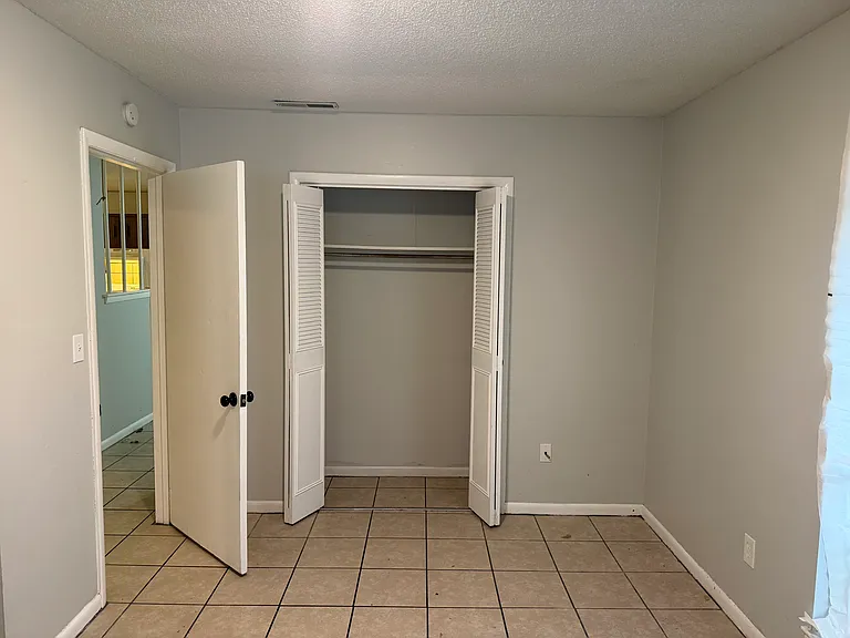 1682 Hamlet Dr #1682 — Photo 10