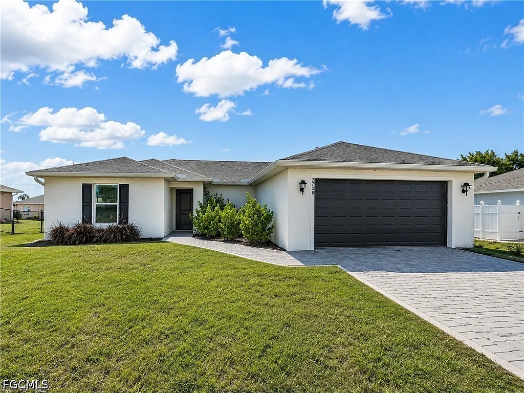 4 bed, 2.0 bath, 1426 sqft, $1,895 — Photo 3