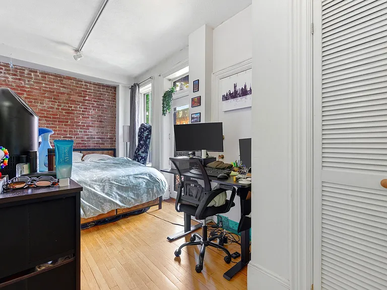 45 Rutland St #3 — Photo 10