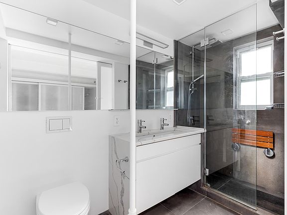 5th image of 288 Lexington Ave APT 10F