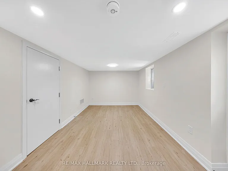 28 Furlong Ct #2 — Photo 3