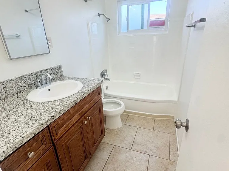 4682-4692 W Point Loma Blvd — Photo 8