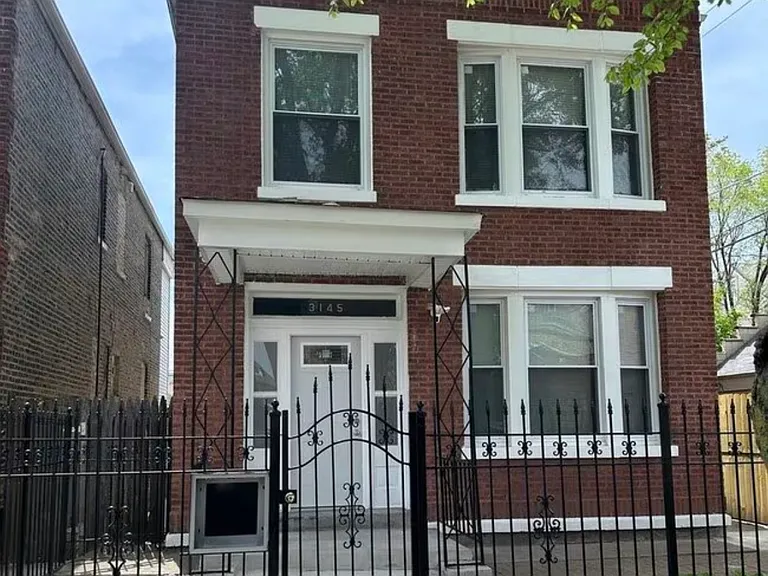 3145 W 42nd St #1F — Photo 1
