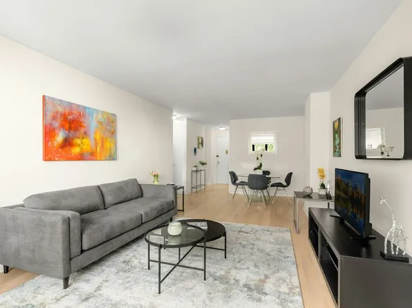 245 East 25th Street image 4 of 9