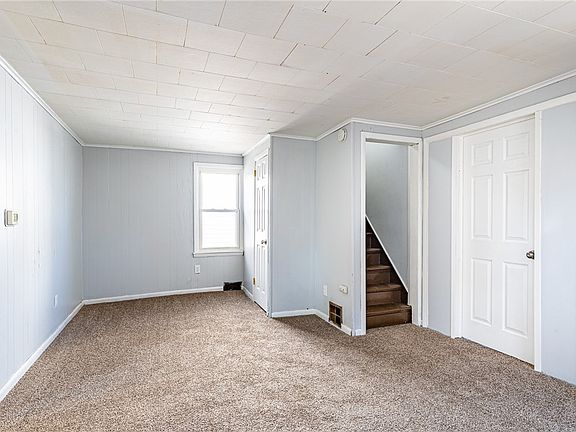 5th image of 223 Orchard St