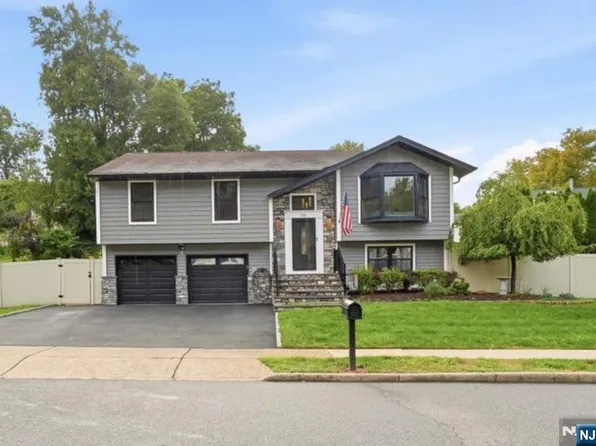 56 Kaufman Dr, Westwood, NJ 07675