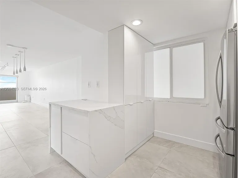 6725 Harding Ave #504 — Photo 17