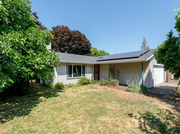 2063 NE 9th Pl, Hillsboro, OR 97124