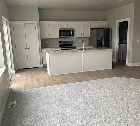 2nd image of 787 McIntosh Ct NE