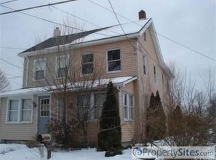 230 Spruce St, Walnutport, PA 18088