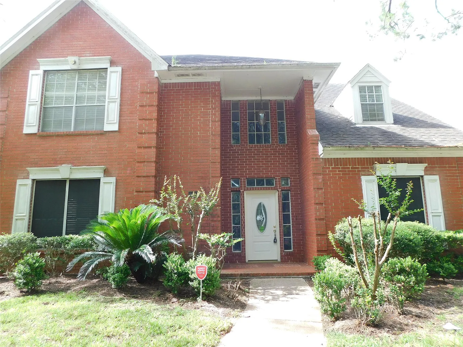 4 bed, 3.0 bath, 2939 sqft, $2,600 — Photo 2