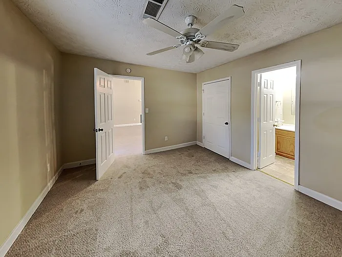 97 Royce Dr — Photo 9