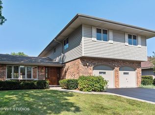 218 Southwick Ln, Schaumburg, IL 60173