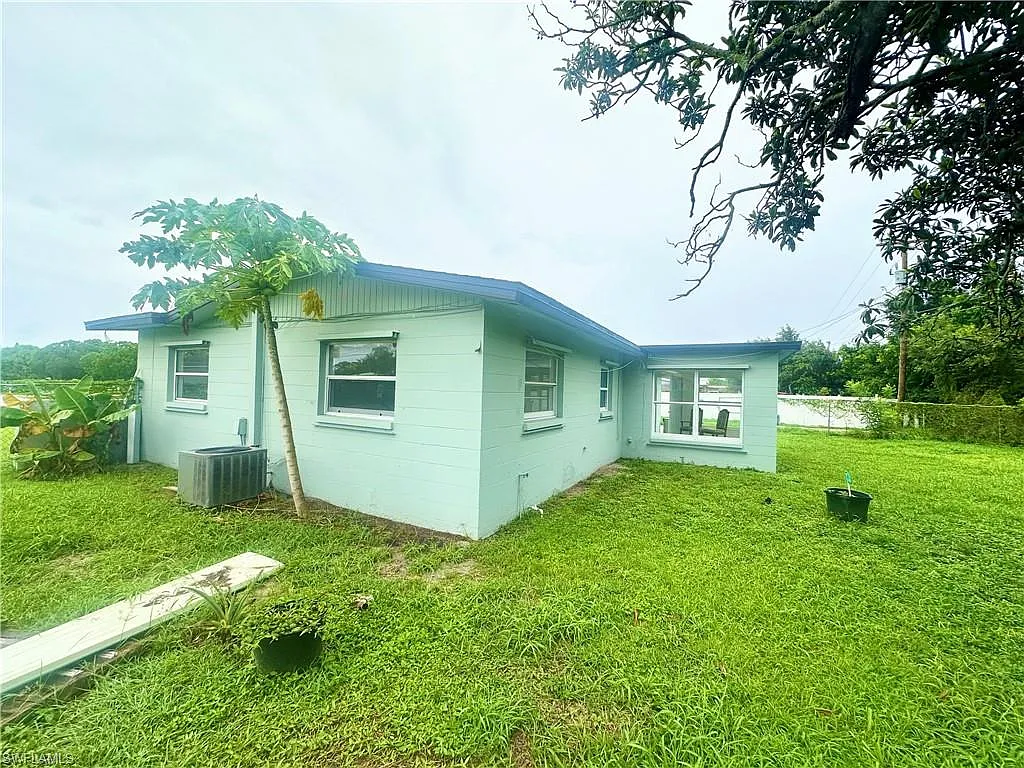 Lehigh Acres — Photo 2