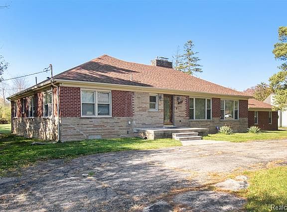 3rd image of 29105 Briarbank Ct