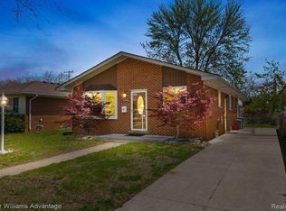 19498 Antago St, Livonia, MI 48152