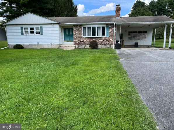 1750 Keel Dr, Sykesville, MD 21784