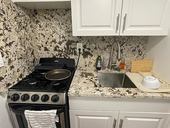 3rd image of 6484 Indian Creek Dr #327