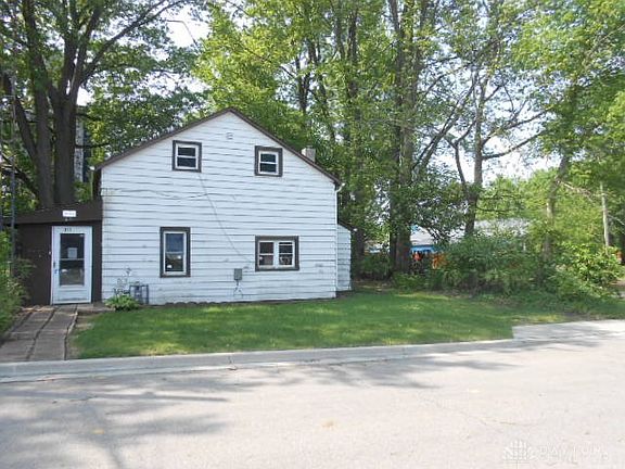 4th image of 211 W North St