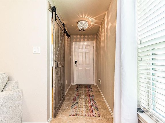 3rd image of 6868 Catalpa Bluff Ln