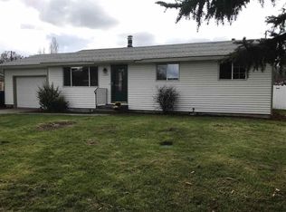 26610 E Queen Rd, Newman Lake, WA 99025