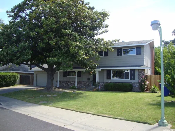 6665 Lake Park Dr, Sacramento, CA 95831