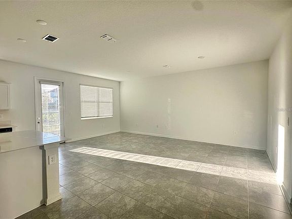 2nd image of 390 BOGEY DRIVE