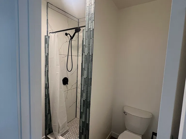2422 Megan Ct — Photo 13