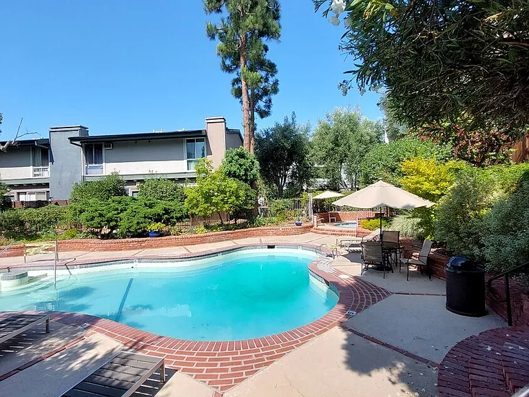 6605 Green Valley Cir #207 — Photo 11