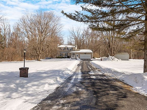 4th image of 8922 Eddy Rd