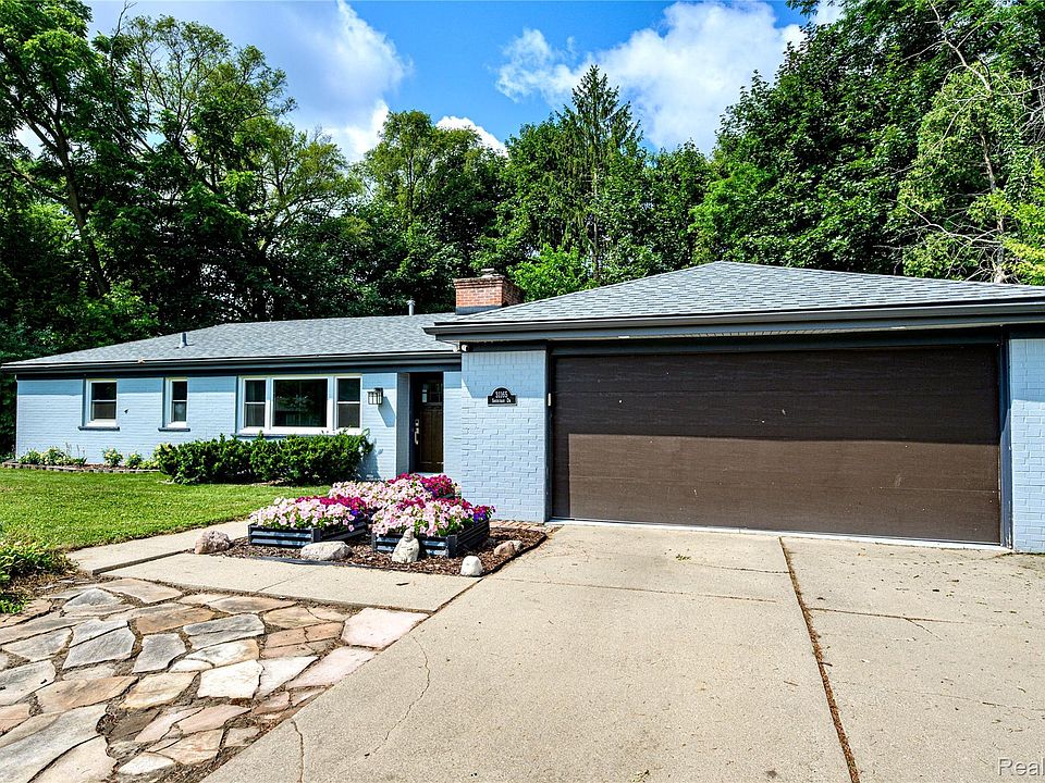 1st image of 31165 Sheridan Dr