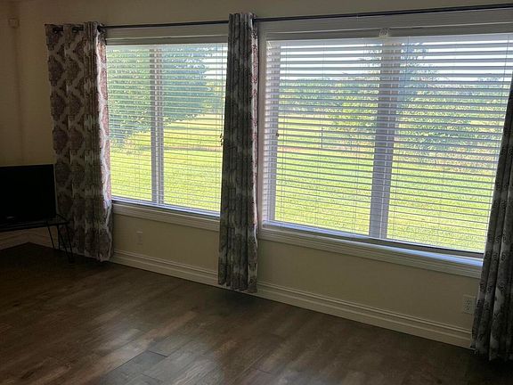 3rd image of 1704 Estates Dr
