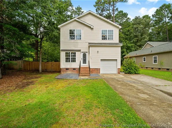 656 River Birch Dr, Vass, NC 28394