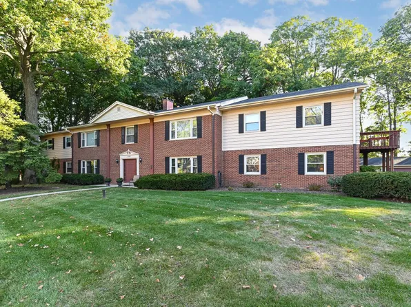 13340 West Bluemound ROAD #4, Elm Grove, WI 53122