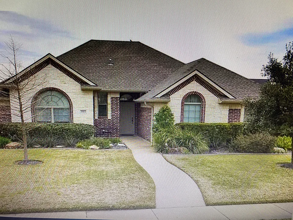 3903 Tournay Ln