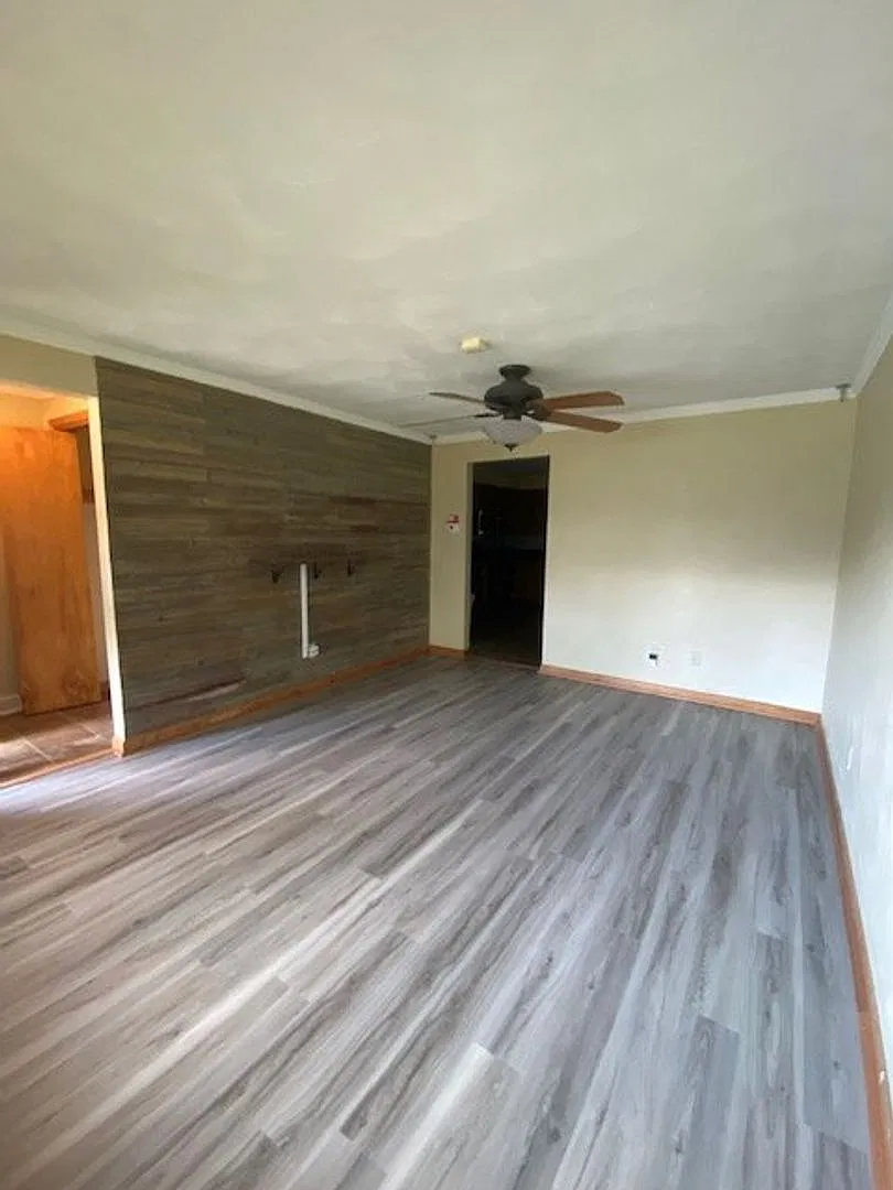 714 Mellen Dr — Photo 2
