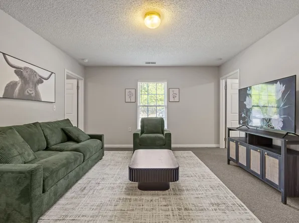 74 Fantasy Ln #D, Lillington, NC 27546