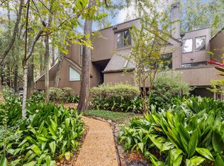 222 Litchfield Ln, Houston, TX 77024