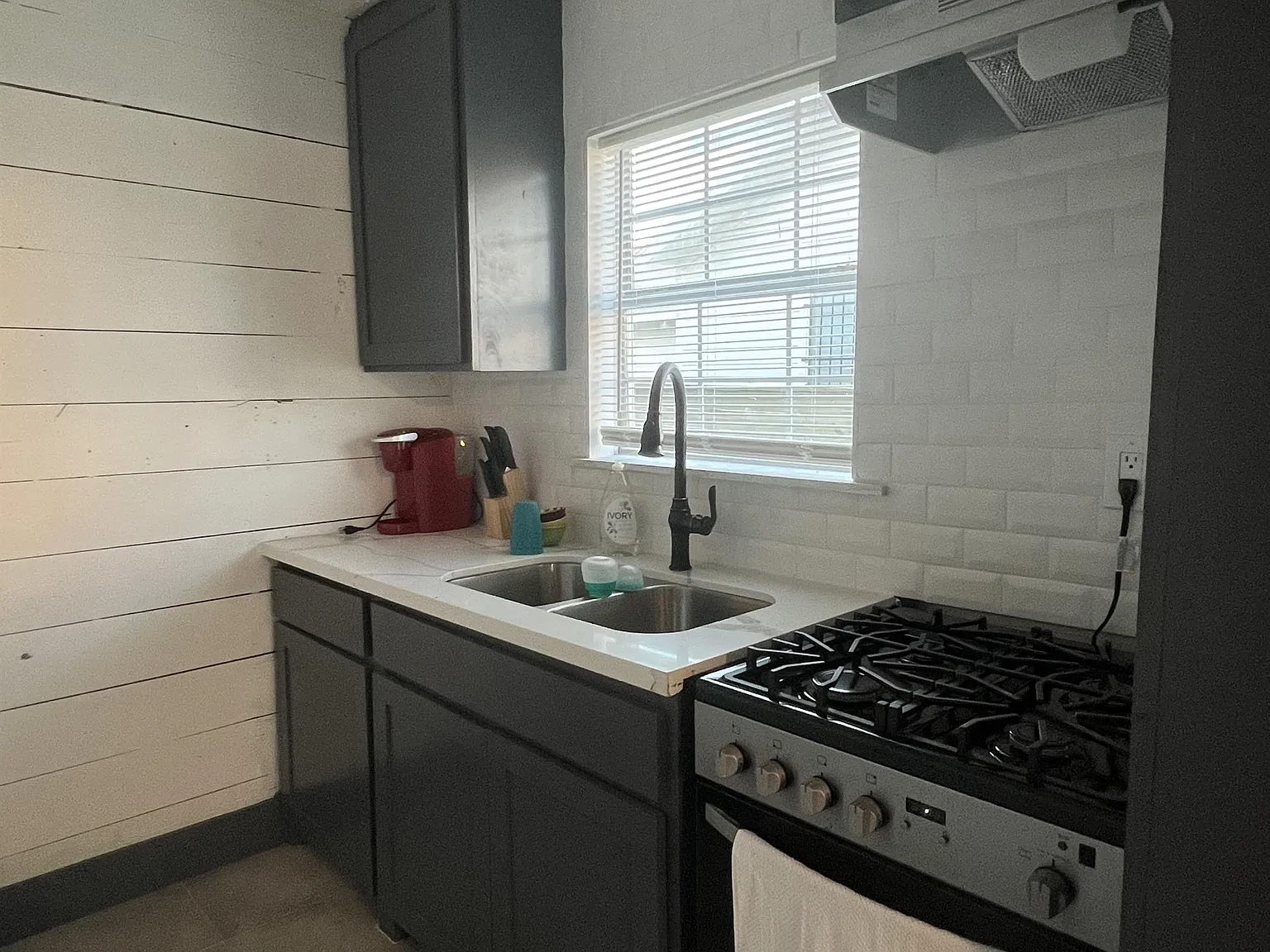 Dell Court — Photo 2