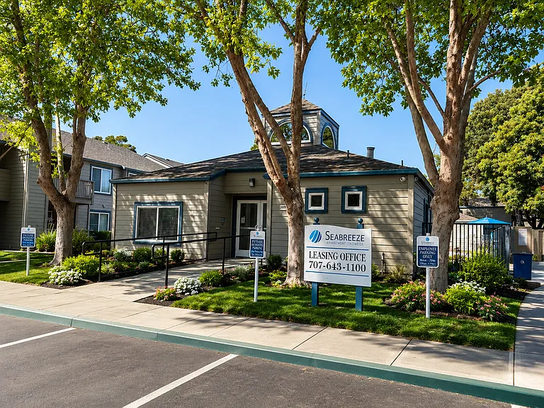 Seabreeze Vallejo — Photo 1