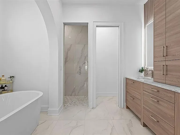 417 N Osprey Ave — Photo 6