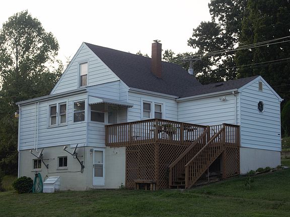 LG DECK
SHOP IN 
BASEMENT