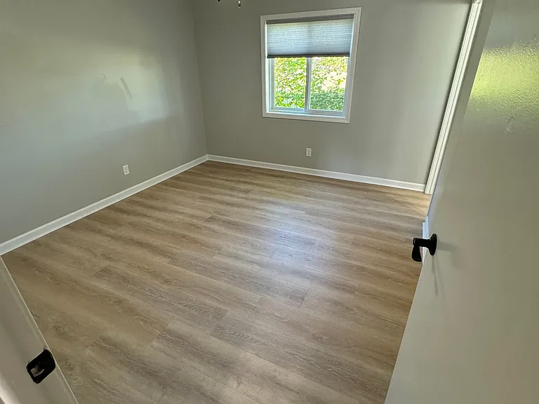 501 W High St #7 — Photo 3