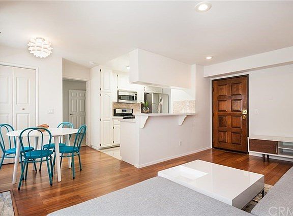 3rd image of 869 S Wooster St APT 102