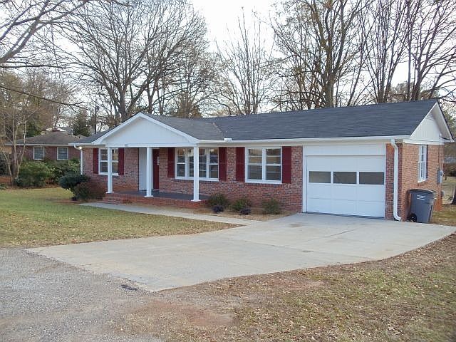 1st image of 102 Theresa Dr