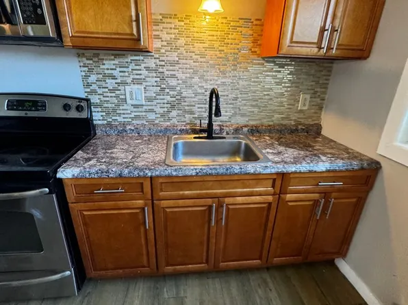 13 Dey Street Jewett City, 13 Dey St APT A, Jewett City, CT 06351