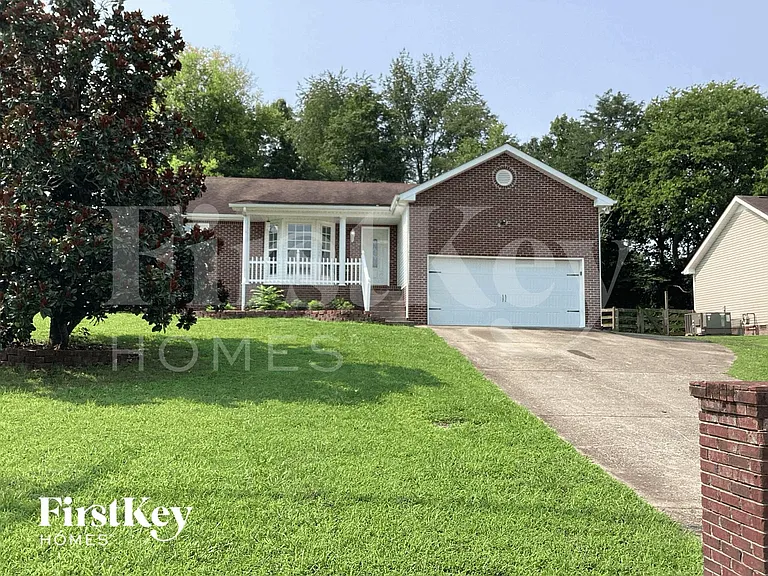 1362 Archer Pl — Photo 1