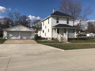 171 2nd St E, Riverside, IA 52327
